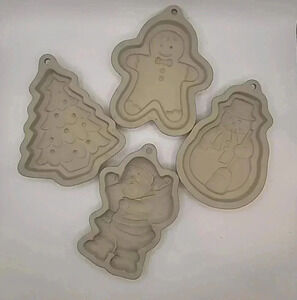 Vintage Hearthstone Holiday Cookie  Mold Ceramic Christmas Set Of 4
